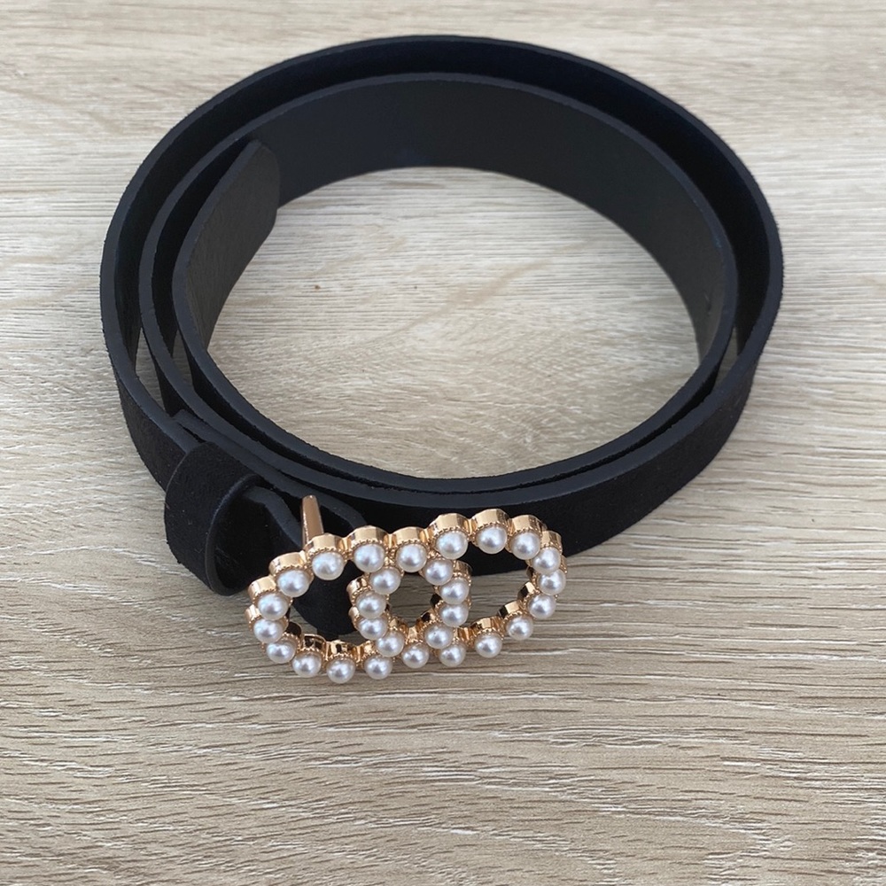 Black pearl belt
